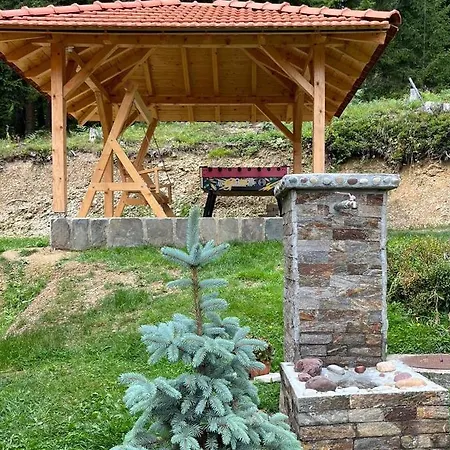 Golijski Dar Affittacamere 3*